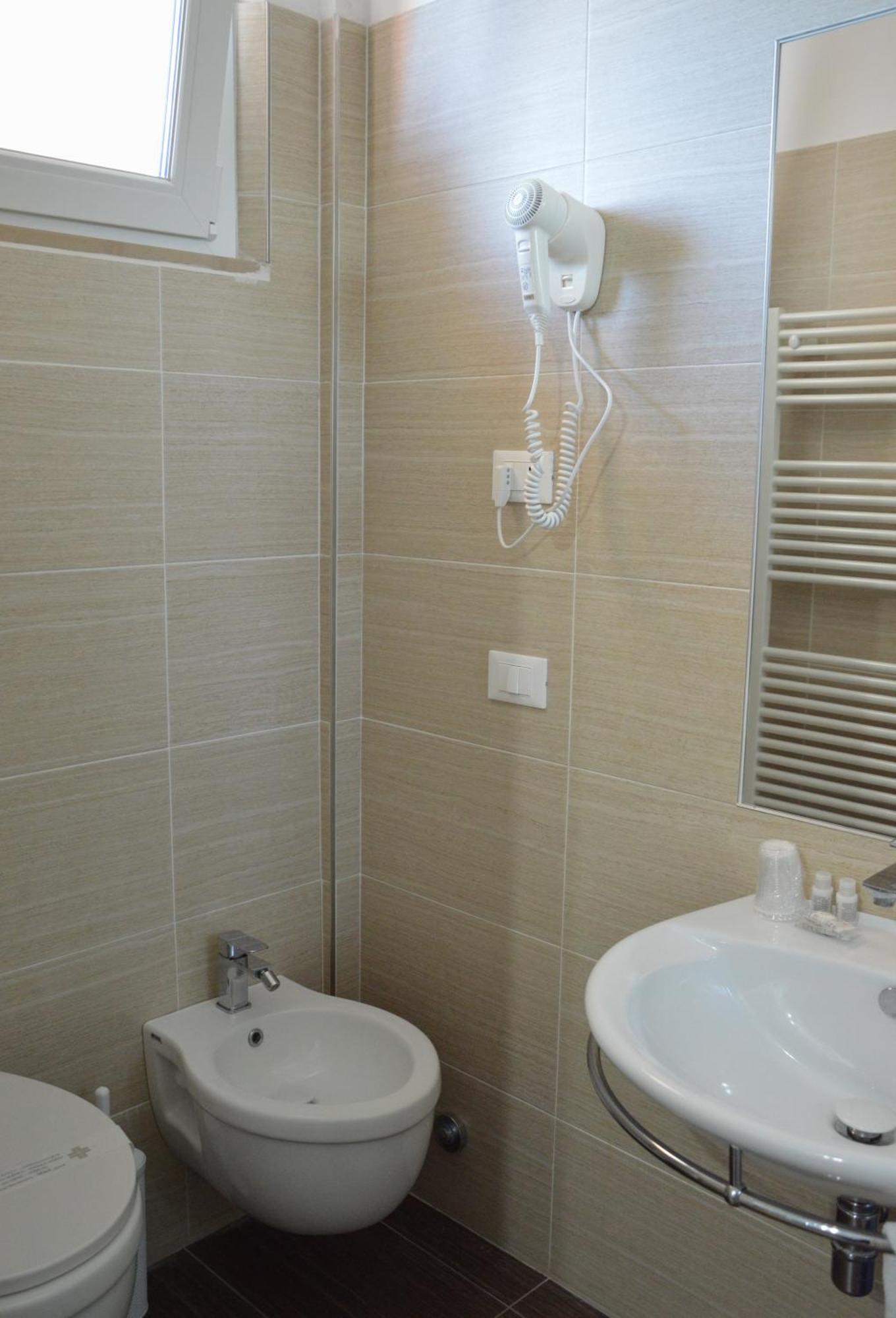 Hotel Caesar Pesaro Zewnętrze zdjęcie