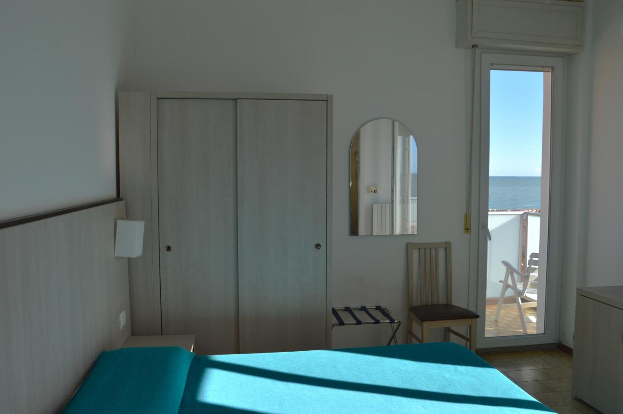 Hotel Caesar Pesaro Zewnętrze zdjęcie